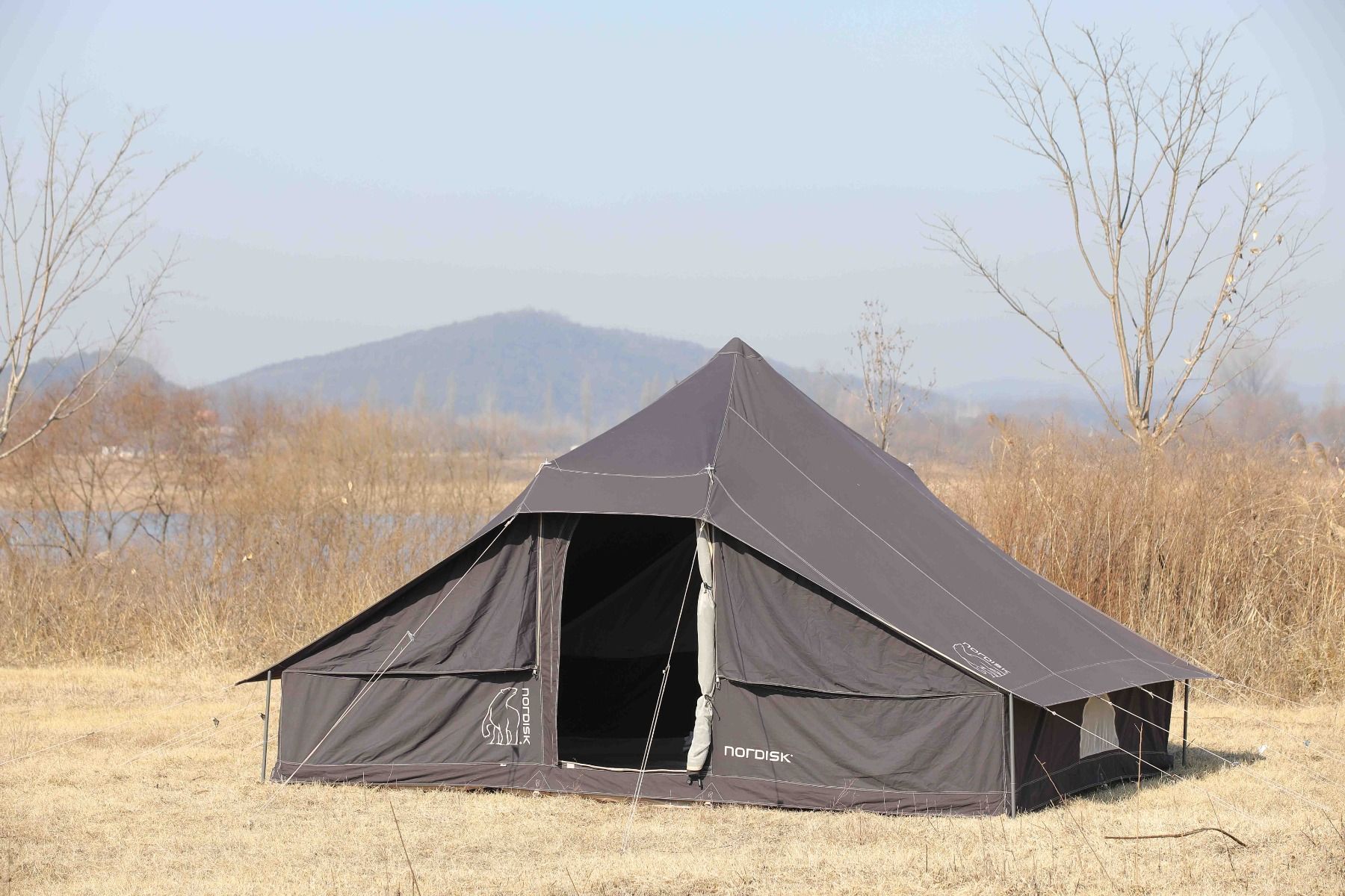 韓国別注ウトガルド13.2 BLACK EDITIONが日本でも販売開始に！