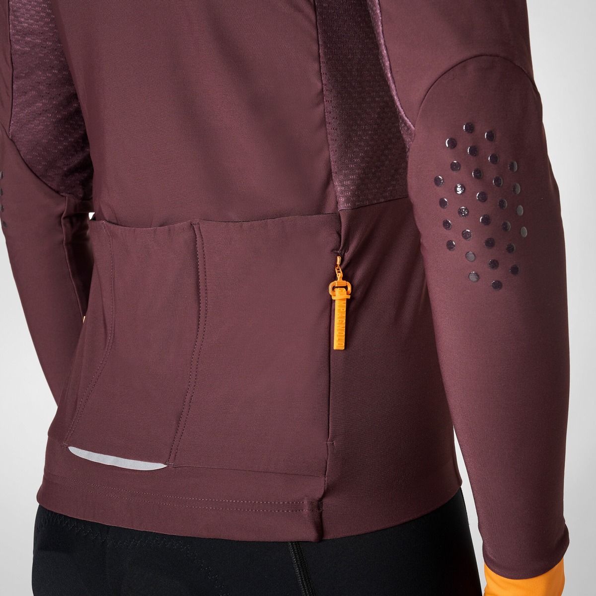 カンパニョーロ、秋冬サイクリングアパレル最新コレクションを発表