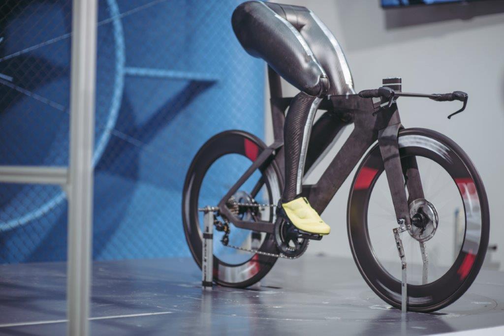 キャニオンから新型トライアスロンバイク 「スピードマックス