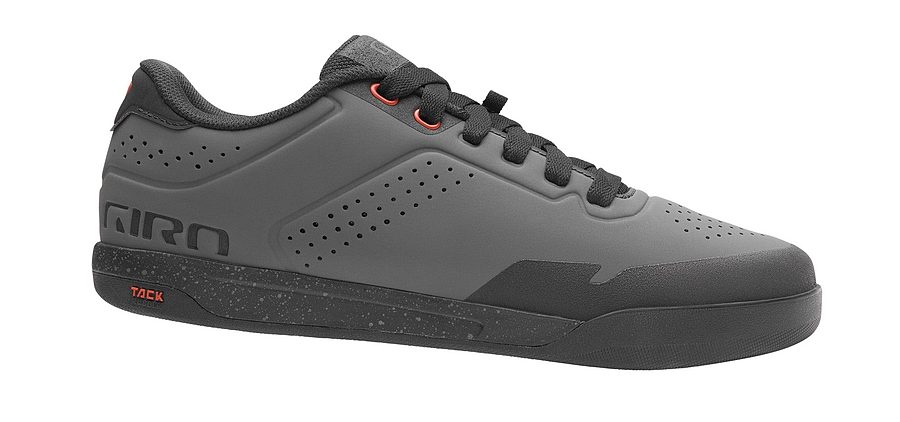 独自開発のミッドソールを採用！フラットペダル用シューズ「LATCH