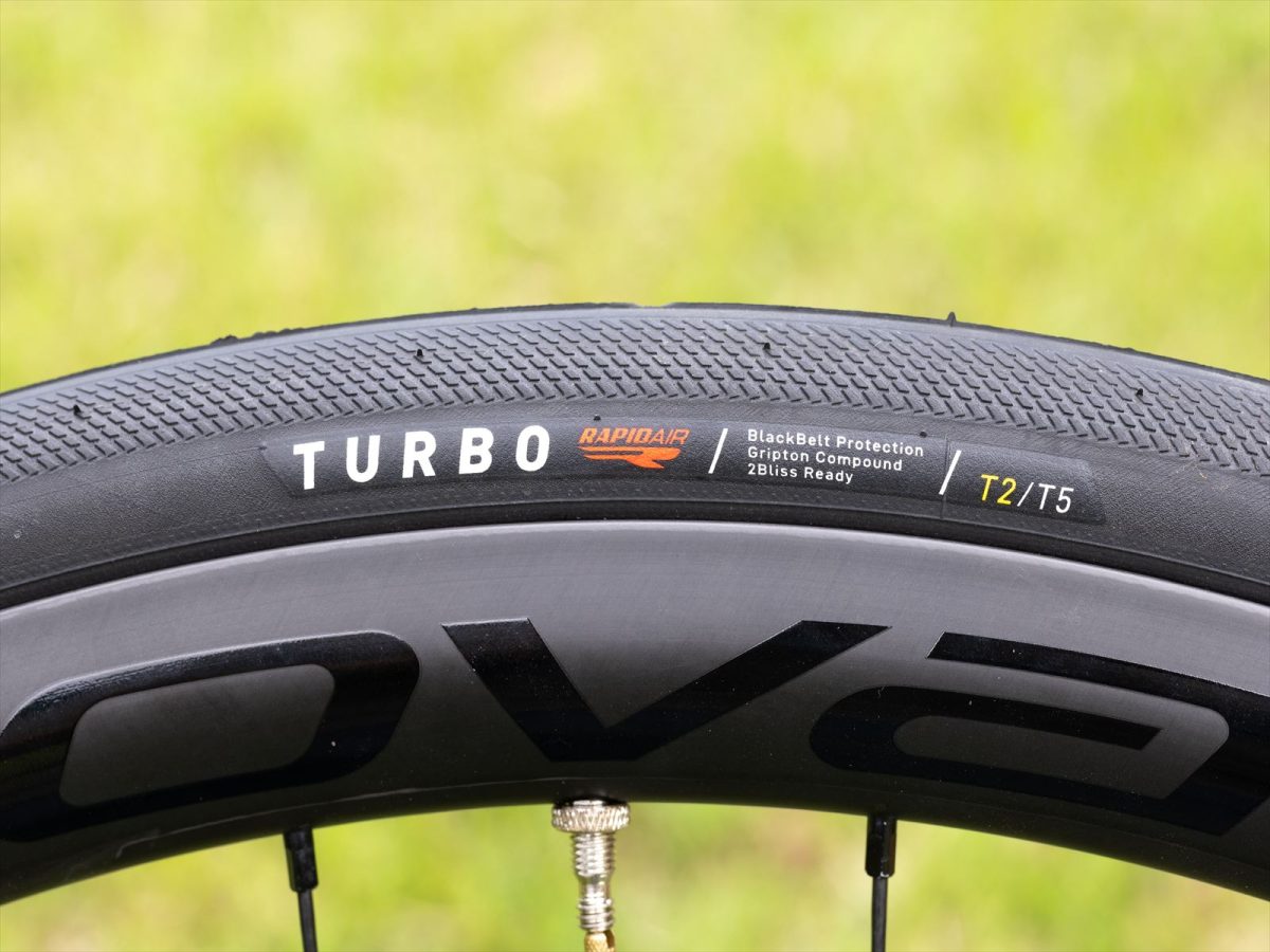 スペシャライズドのNEWロードタイヤ「Sワークス ターボシリーズ」3種類