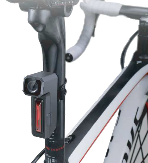 後方を撮影できるテールライト付き自転車用ドライブレコーダーを発売