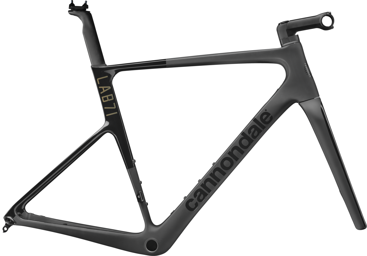 第4世代のスーパーシックスEVOを発売、「LAB71」シリーズ最初のバイク