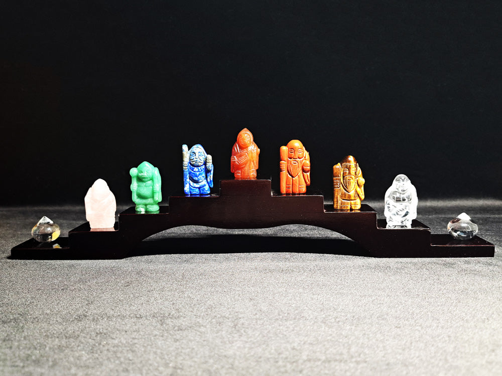 七福神No.001／カラー貴石・置物・台座付き – 天然石の店 ふうちゃん