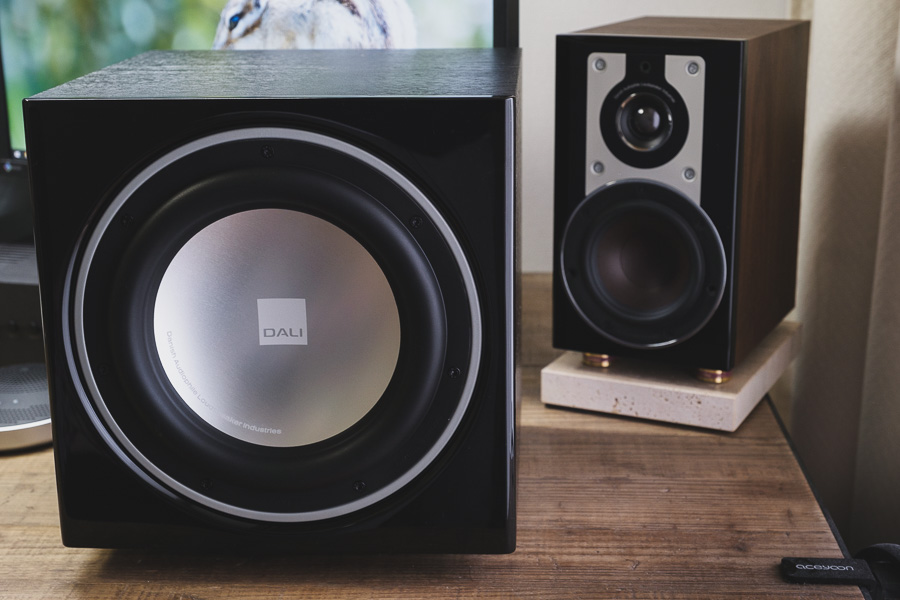 購入レビュー】DALI のサブウーファー SUBE-9F を導入したらオーディオ