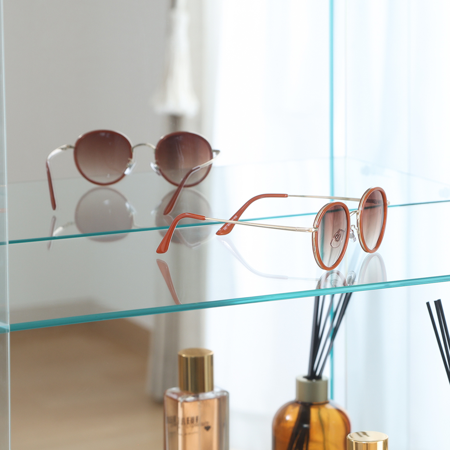 C/D:63937] ガラスコレクションケース BAAL ワイド WH