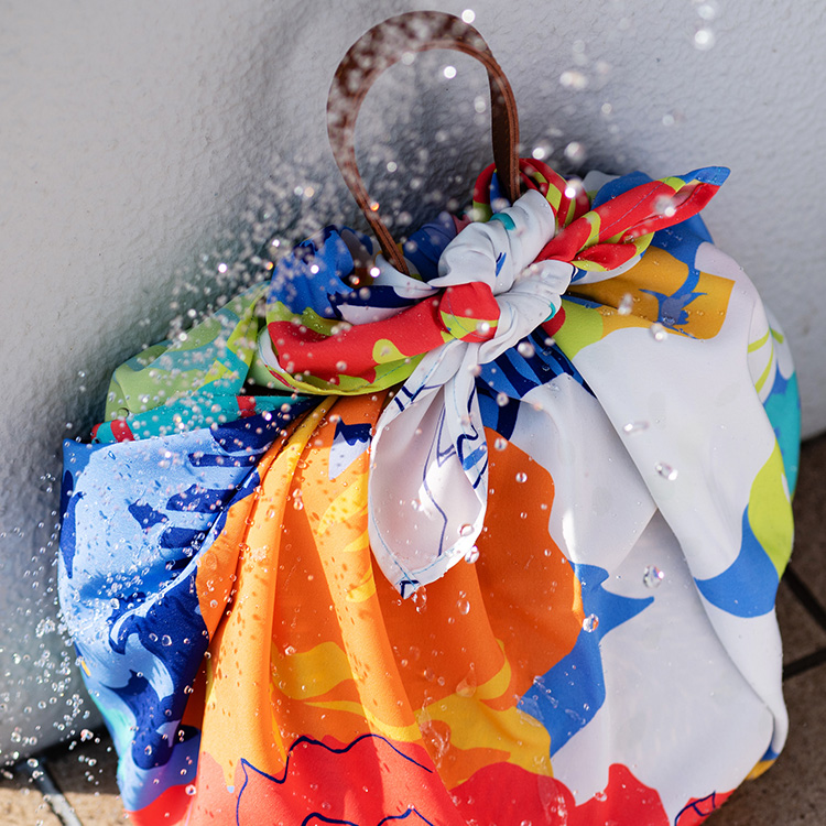 朝倉染布】超撥水風呂敷「ながれ」 | 藤巻百貨店