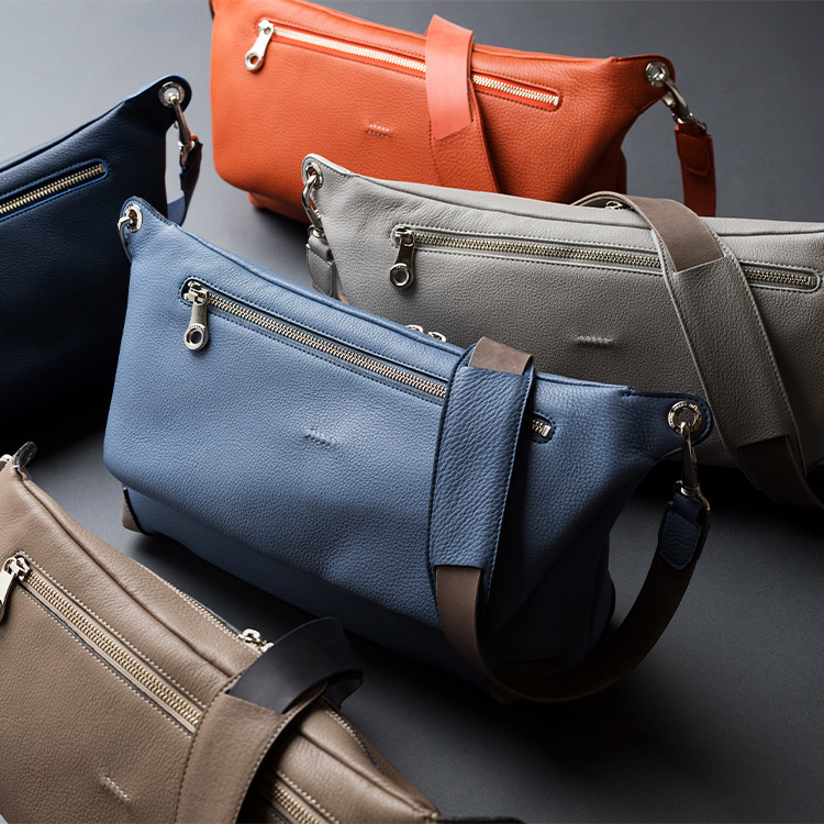 HMAEN】被せボディバッグ Eシュリンク LID Kermit | 藤巻百貨店