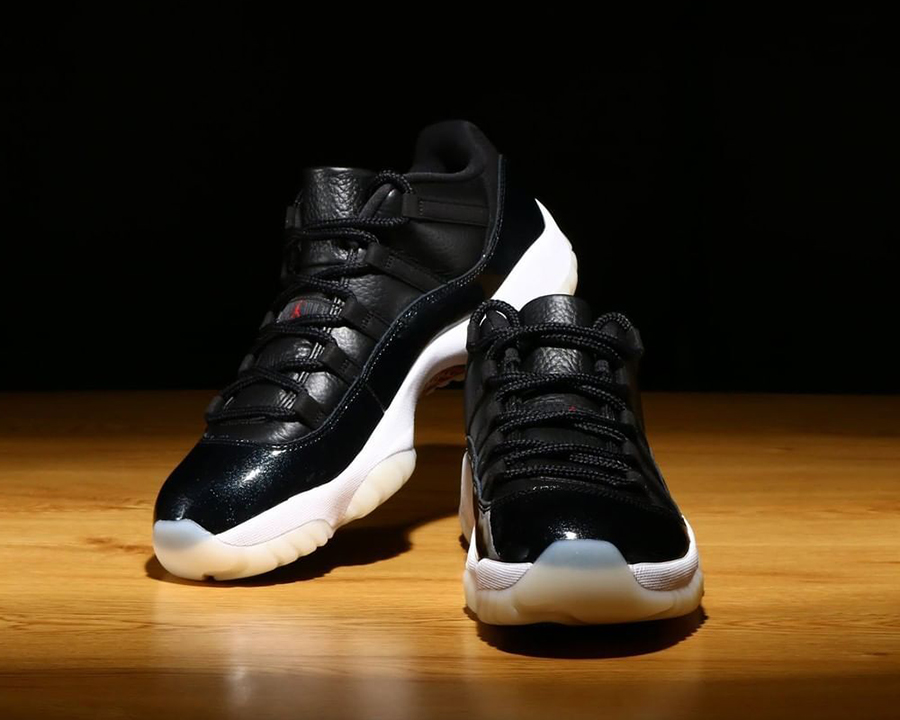 72勝10敗という偉業を称えた エアジョーダン11 LOW 