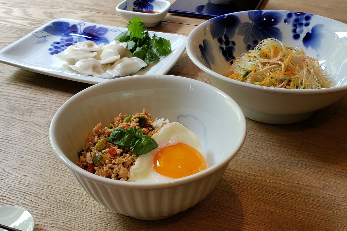 ブルーワイナリー 麺丼 | 有田焼 深川製磁｜公式オンラインストア