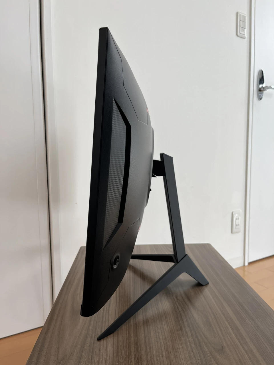 KTC H27S17 湾曲ゲーミングモニター』レビュー！2万円台でWQHD解像度