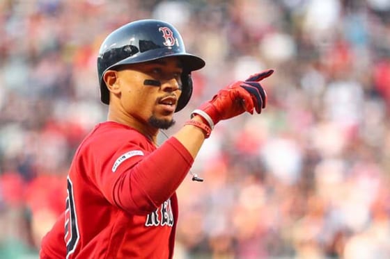 MVP男ベッツ、難病少年の夢を叶える