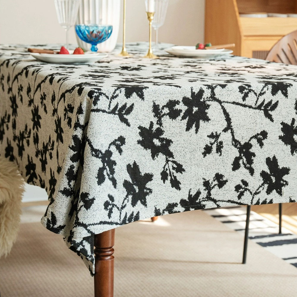 テーブルクロス 花柄刺繍レース縁取り上品テーブルクロス 布|テーブル