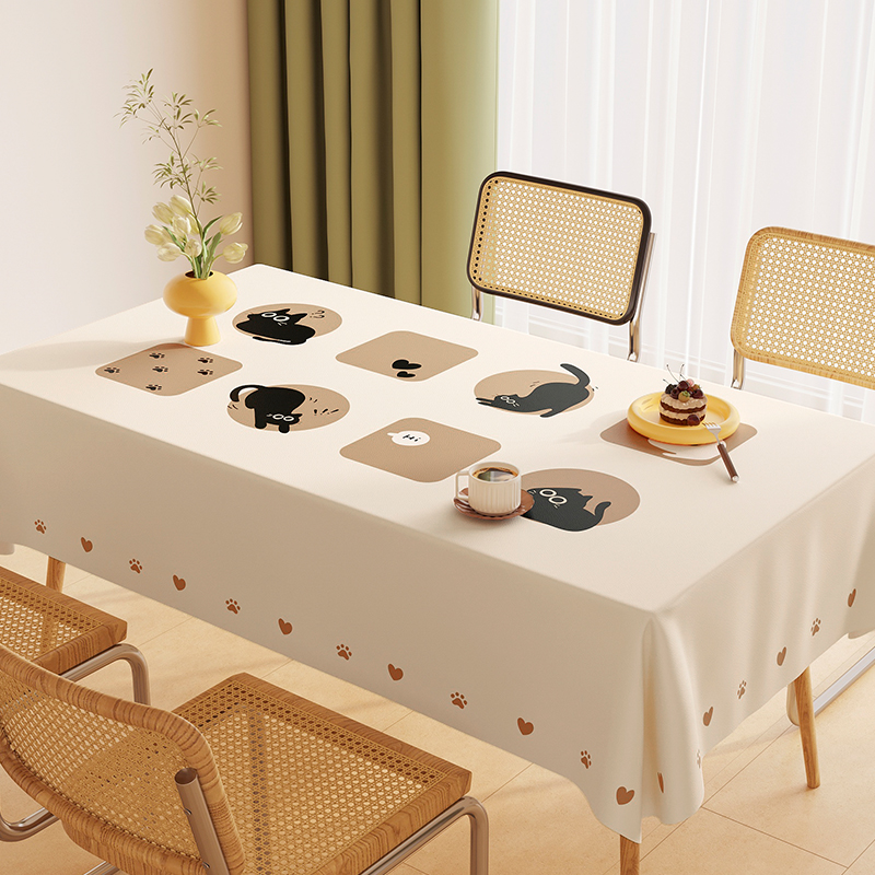 ランチョンマット 動物柄テーブルクロス 四季の彩り【PVC製】 ポリ塩化