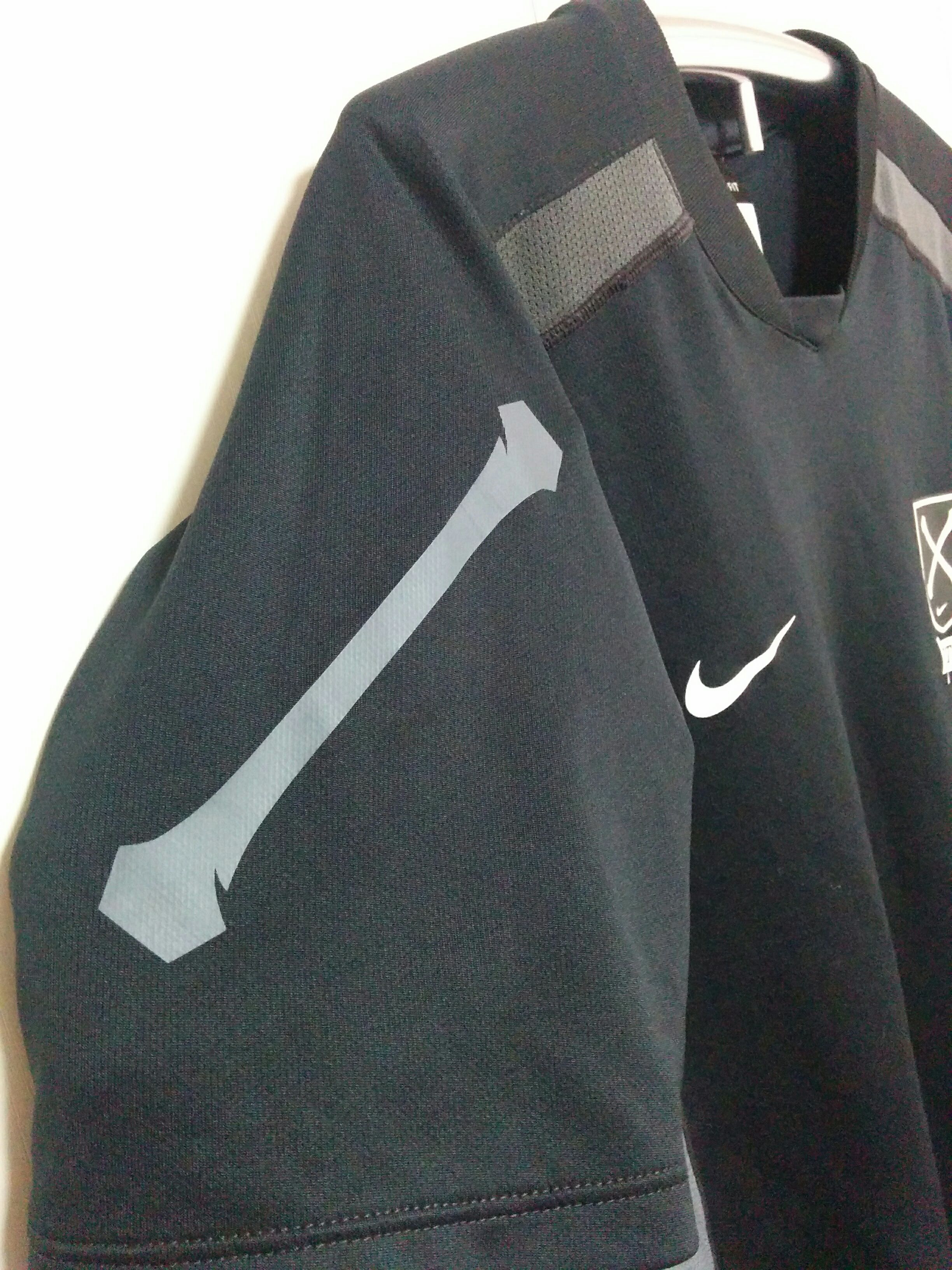 ナイキのNFTBコレクターがNIKEフットサルウェアを紹介