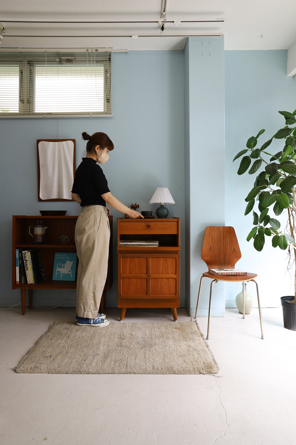 イギリスヴィンテージ ネイサン サイドキャビネット 収納家具/UK