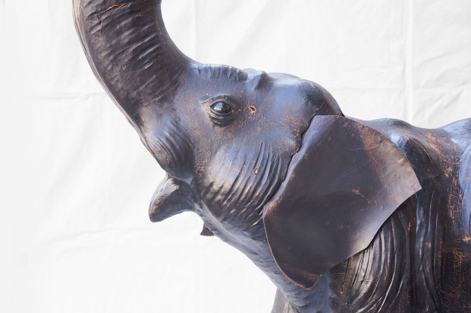 ヴィンテージ レザー製ゾウのオブジェ/Vintage Elephant Leather