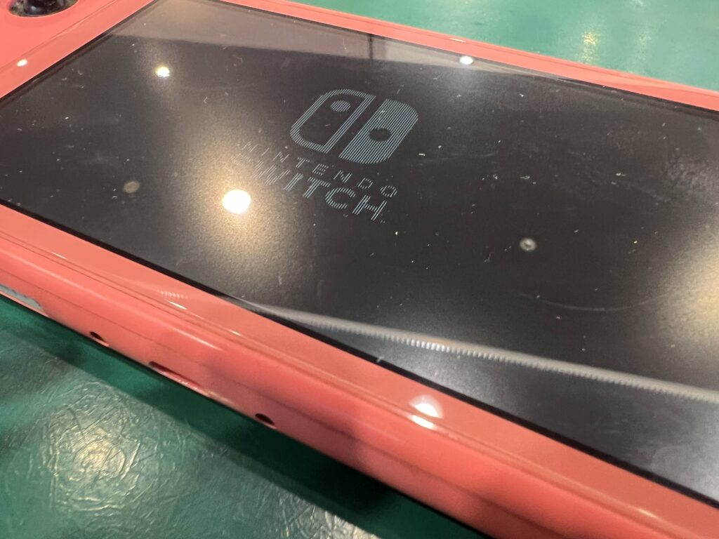 Nintendo Switch Lite（ニンテンドースイッチライト）液晶交換修理