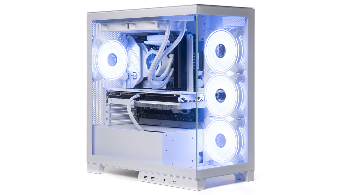 ストーム 新界をレビュー｜裏配線マザーボードとピラーレスケースを