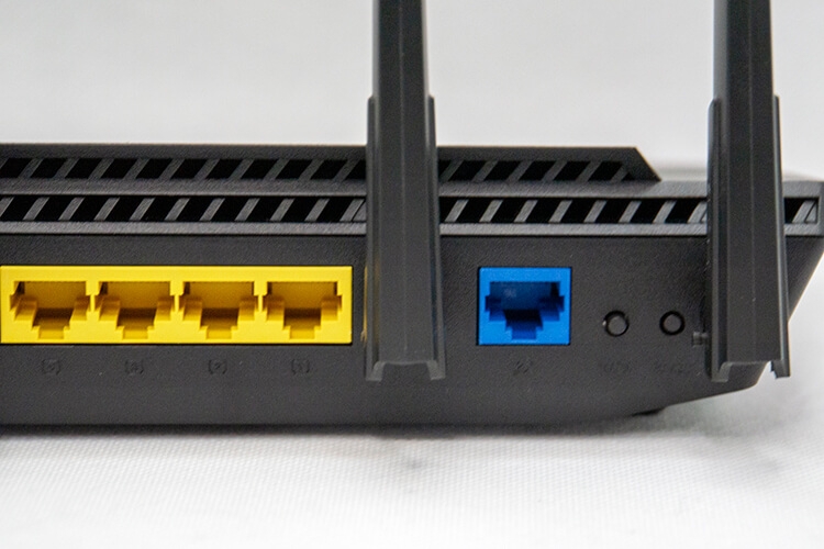 ASUS RT-AX3000 V2 レビュー】安定性抜群のルーター。多機能高性能で