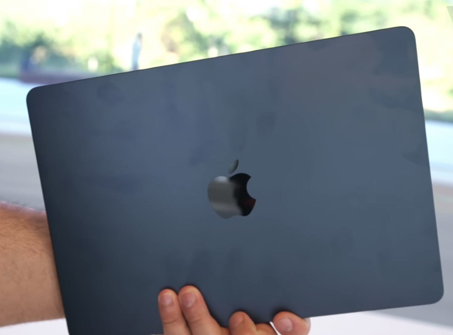 M2 MacBook Air ミッドナイト NO おすすめできない 指紋問題 解決