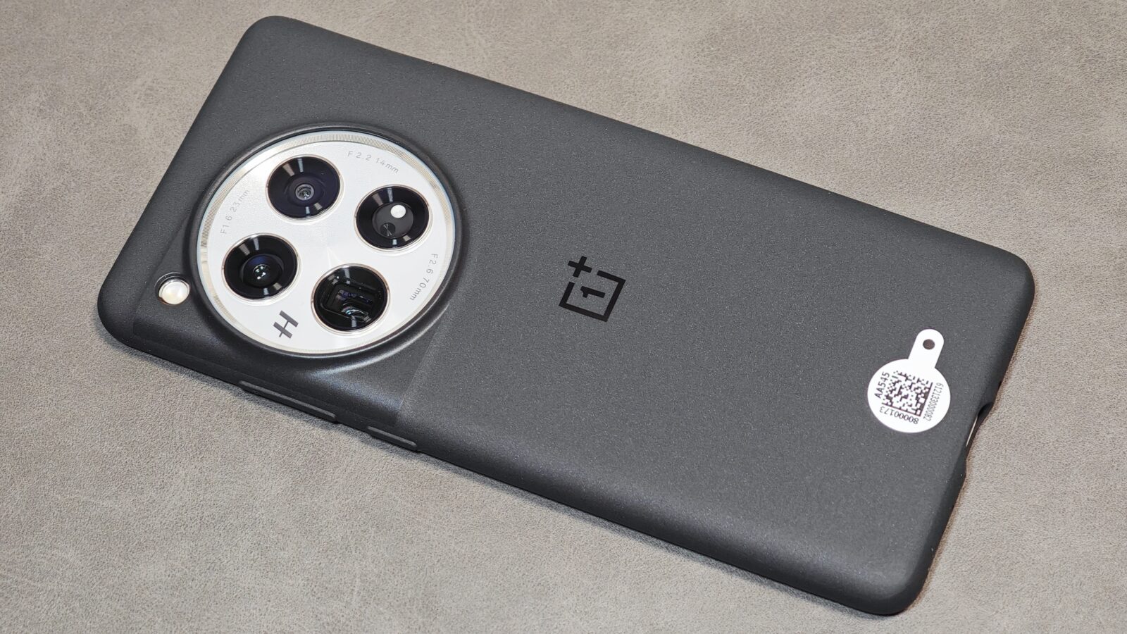 驚きのコスパ！OnePlus 12 実機レビュー