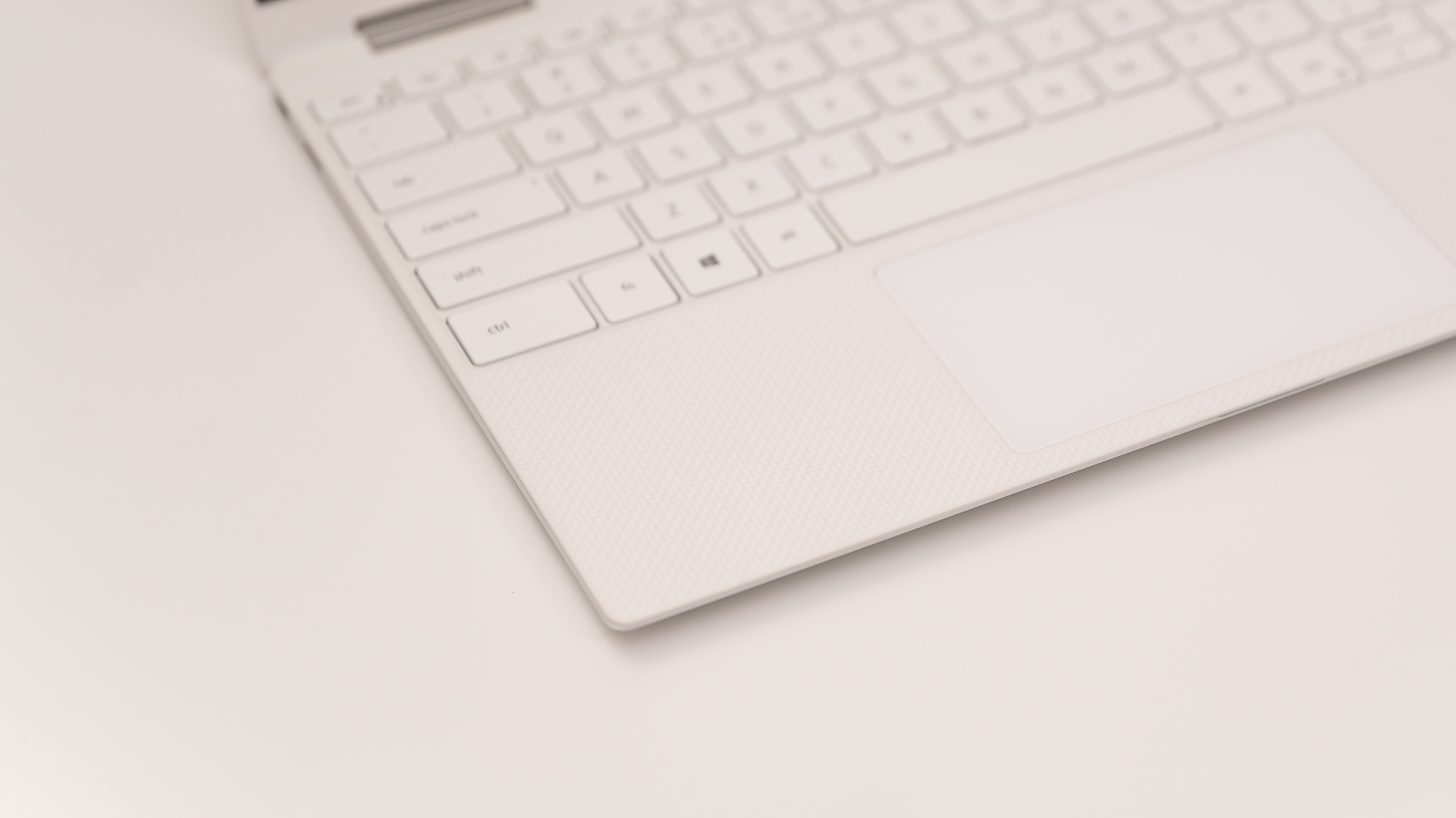 New XPS 13 2in1」レビュー。13インチ4K、Ice Lake搭載で小型＆高性能