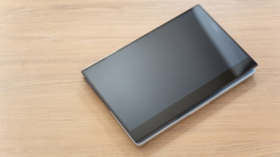 14インチ、4K、タッチパネル・USB-C搭載のプレミアムなInnoView