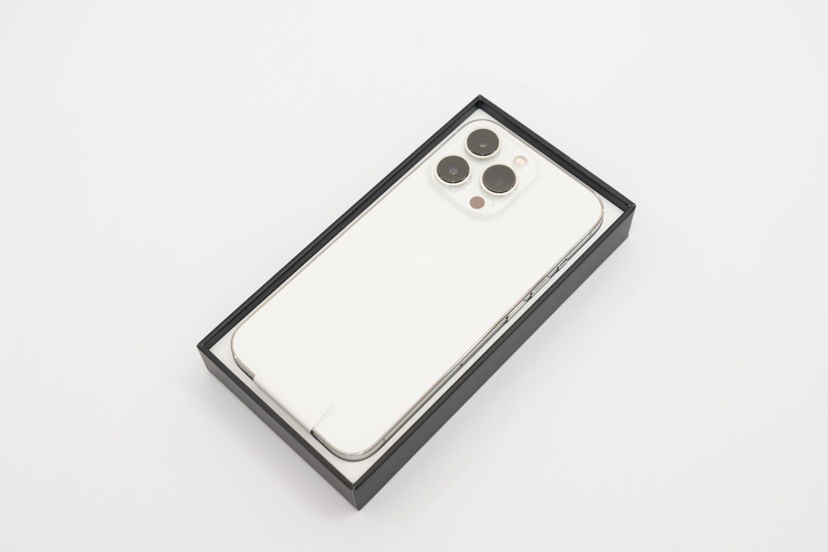 iPhone 13 Pro(シルバー)開封・外観レビュー | ガジェットタッチ