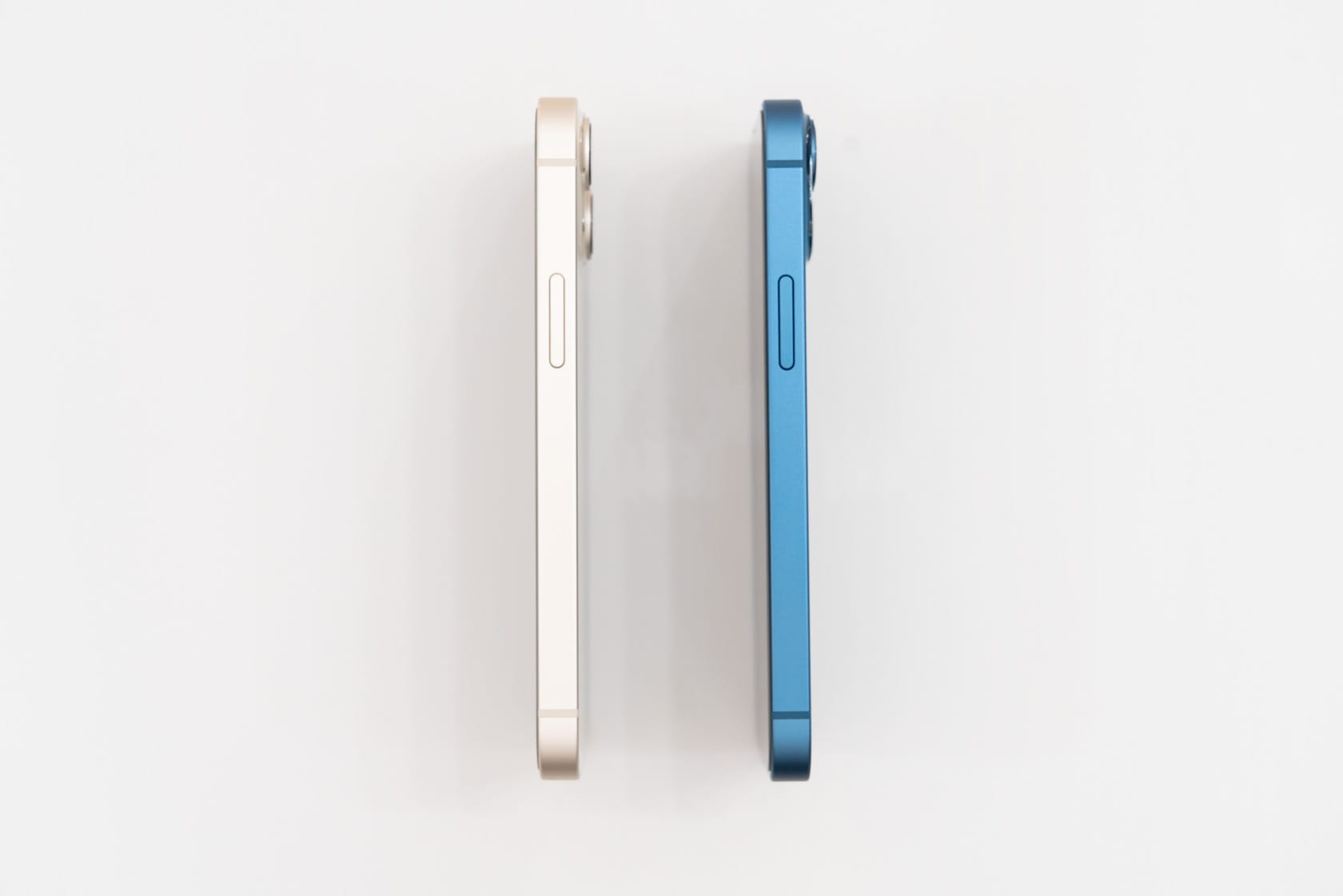 iPhone 13 mini（スターライト・ブルー）開封・外観レビュー