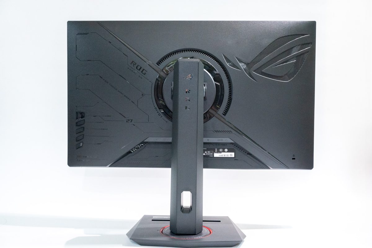 4Kモニターの新しい選択肢！ ゲーミングだけどマルチに使える「ROG