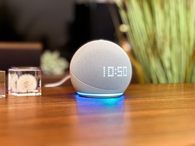 Echo Dot with clock ホワイト 第5世代 Amazon、第5世代「Echo Dot