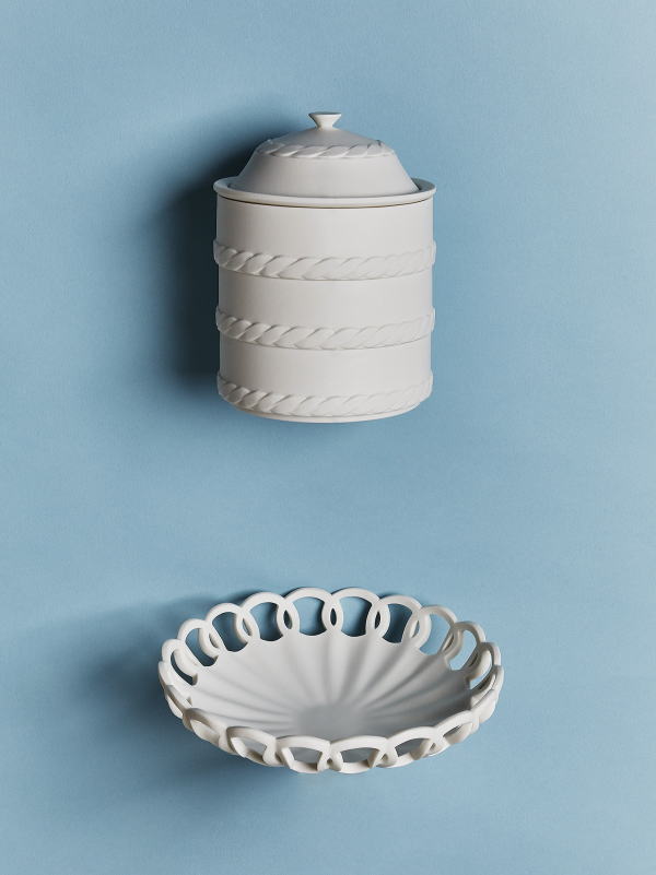 可憐な白磁 若杉聖子 陶展 | Gallery栗本（ぎゃらりい栗本）新潟県長岡市