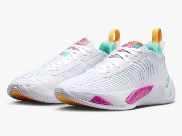 DQ6510_164_0?w=600&q=60