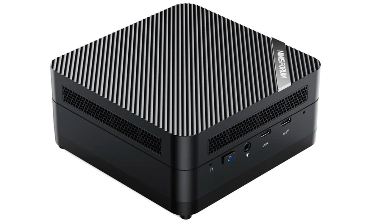 Minisforum UM690Sのスペックまとめ！Ryzen 9 6900HXを搭載したハイ