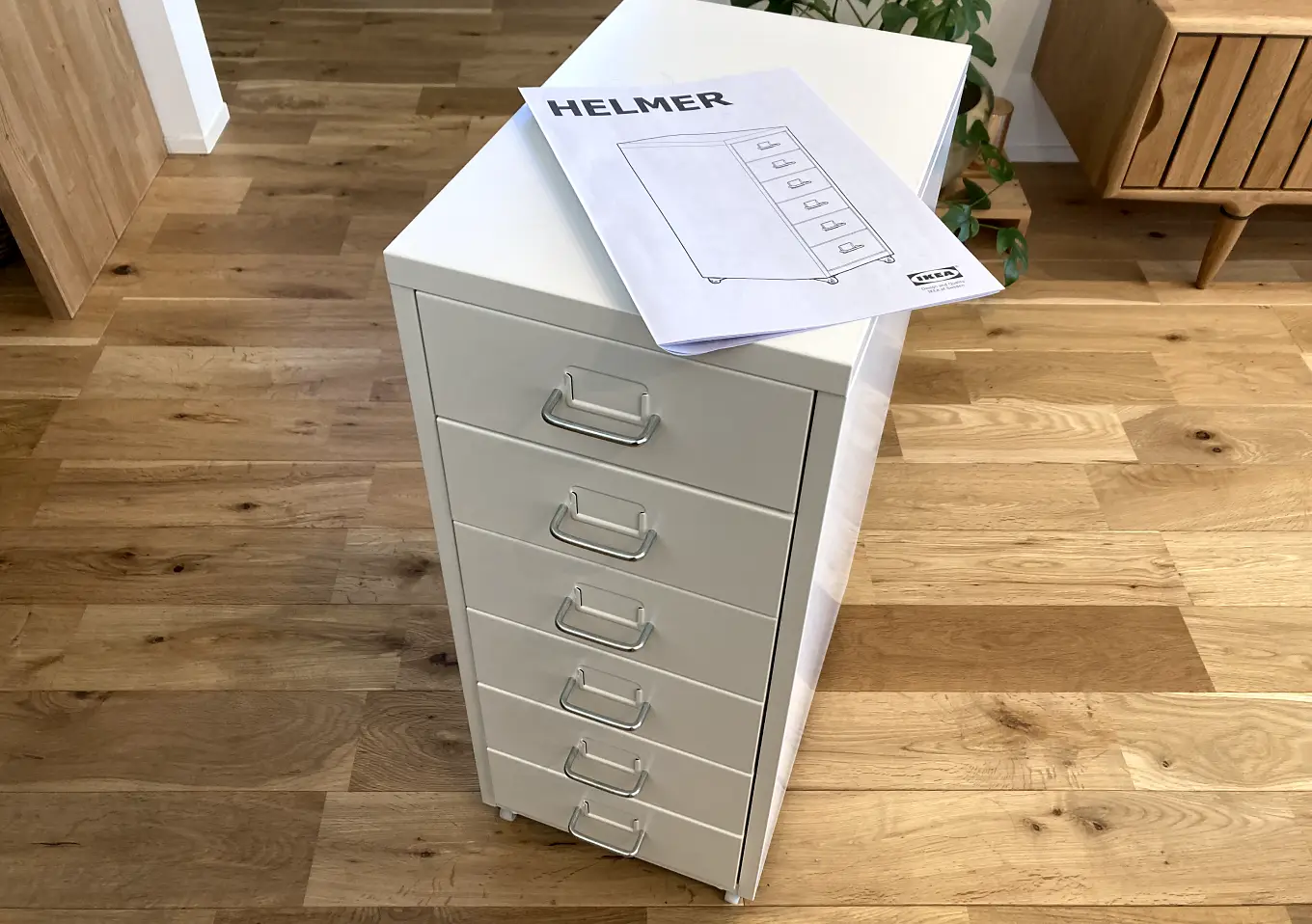 デスク／収納】IKEAのツールボックスでデスク下すっきり | しぜんらぼ