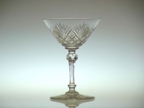 バカラのシャンパングラスの種類、一覧とプロが語る基本から応用まで