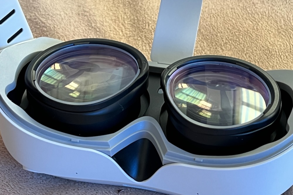 PICO4度付きレンズレビュー！メガネユーザーが快適にVRを楽しむために