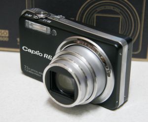 玄の館(本館)パソコンの部屋～デジカメ～RICOH Caplio R6～