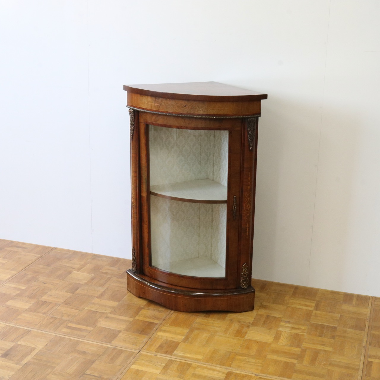 コーナーキャビネット | アンティークショップ ジェオグラフィカ ｜E