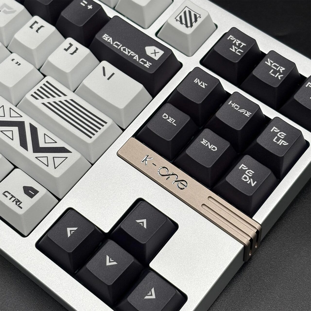 Rabbit0、WEIKAV×Morkblade-8KHzポーリング対応ゲーミングキーボード