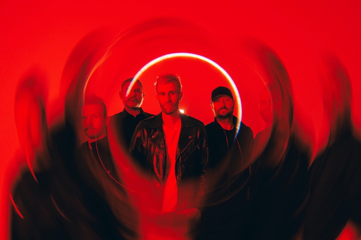 Pendulum-thumb-1200xauto-