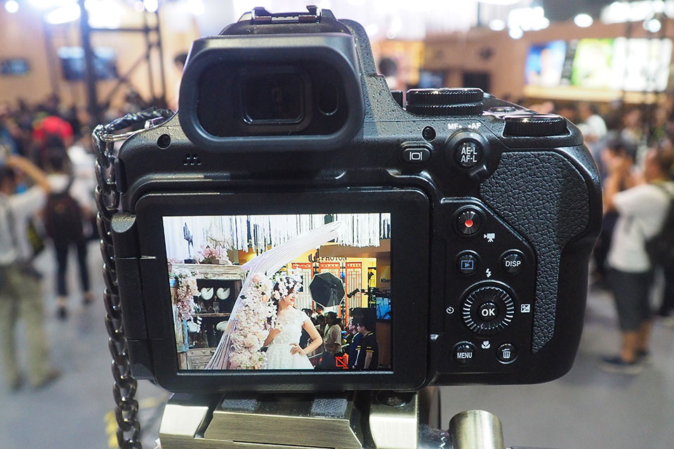 3000mm…だと!? ニコンの超望遠125倍ズームデジカメを触ってきた