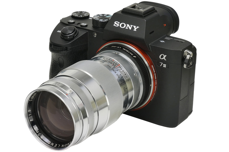 絞り羽根なんと20枚！ 60年経って今なお輝くクラシック85mm中望遠