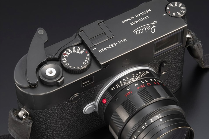 往年の名機を彷彿とさせる巻き上げレバー型サムレスト「サムレスト