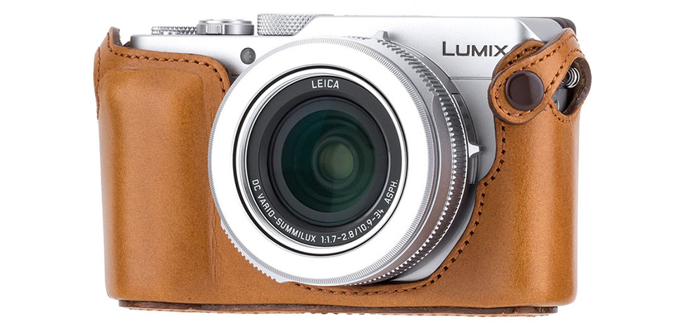 使い心地最高のこだわり本革ボディケースでコンデジをドレスアップ