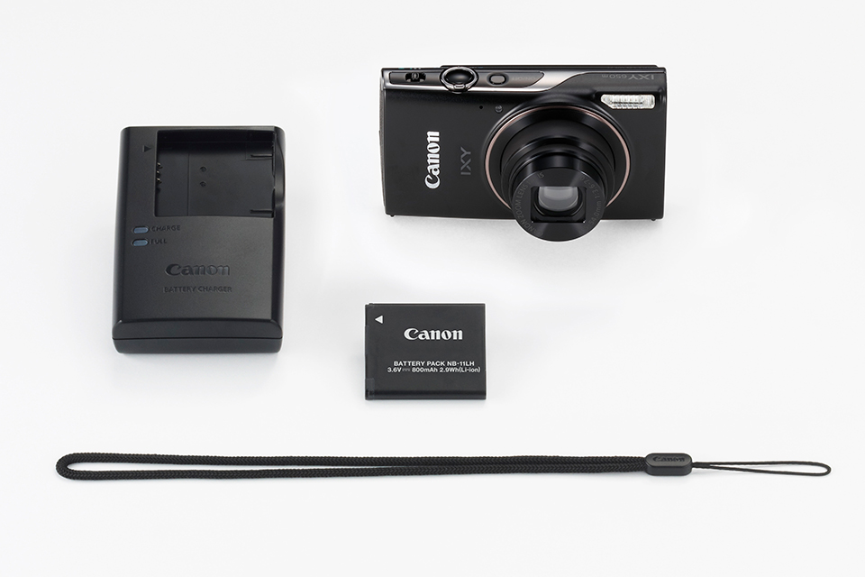 microSD対応になったスリムなコンパクトデジタルカメラ「キヤノン IXY