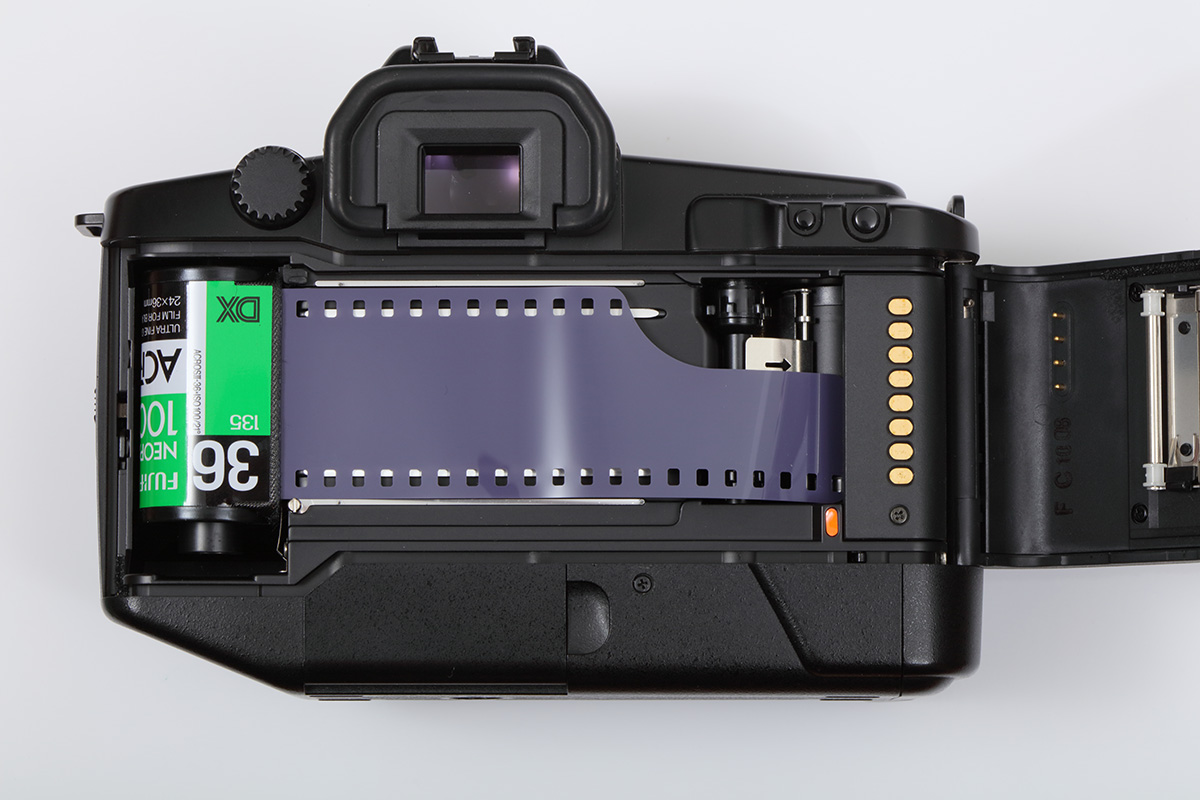 黒白フィルム「ACROS」が待望の復活！ 往年の名機で実写してみた