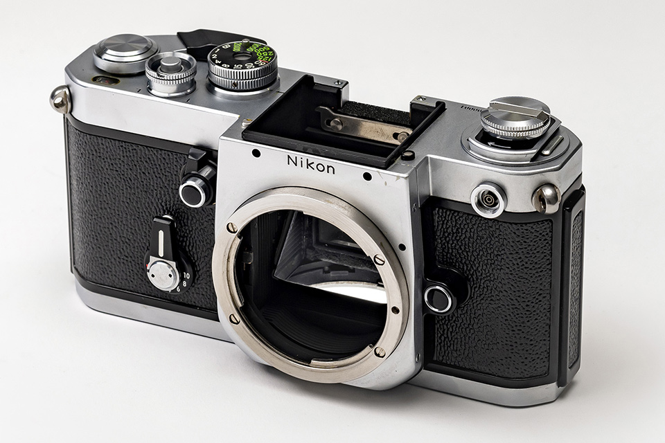 往年の名機と知る人ぞ知るレンズに注目！「ニコンF2誕生50周年と知られ