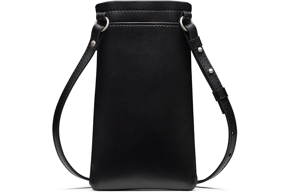 Leitz Phone 1」にぴったり。ライカのスタイリッシュなミニショルダー